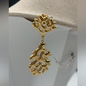 Gold Leaf Design Earrings